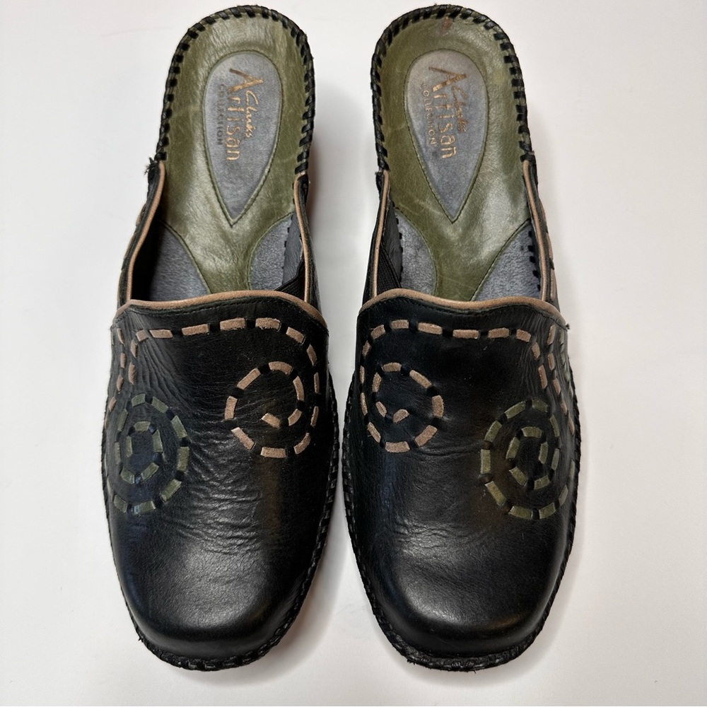 Clark’s Artisan Embroidered Leather Slip On Wedge Clogs Blue Size 9
